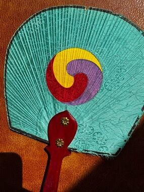 Vintage Korean Uchiwa Fixed Hand Fan Taeguk Symbol Teal Silk Lacquered Wood Hand
